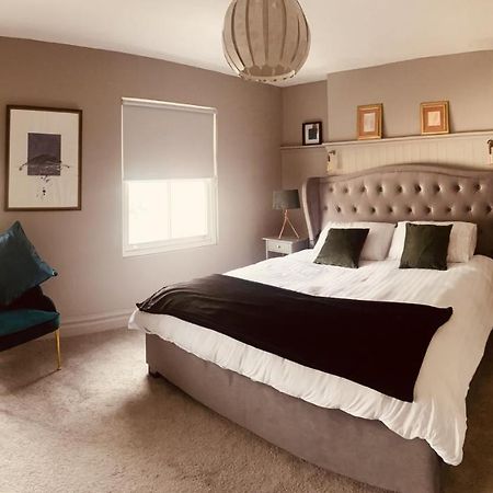 3 Bedroom Luxury Apartment Main Street キャッシェル エクステリア 写真