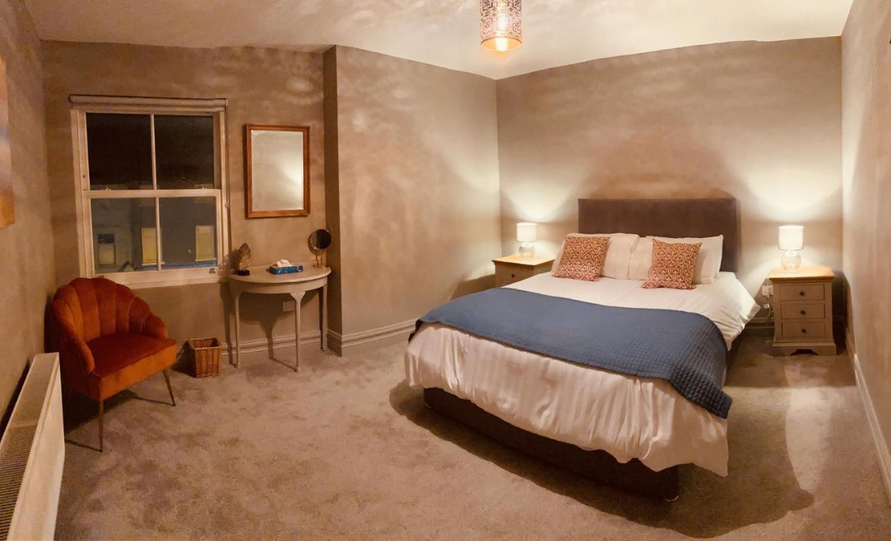 3 Bedroom Luxury Apartment Main Street キャッシェル エクステリア 写真