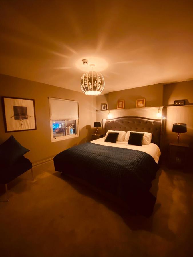 3 Bedroom Luxury Apartment Main Street キャッシェル エクステリア 写真